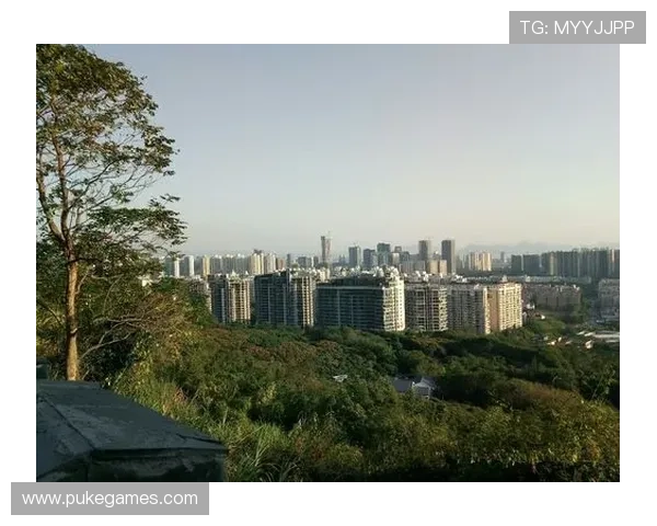 深圳南山区旧厂房改造运动公社，攀岩墙嵌入城市空间